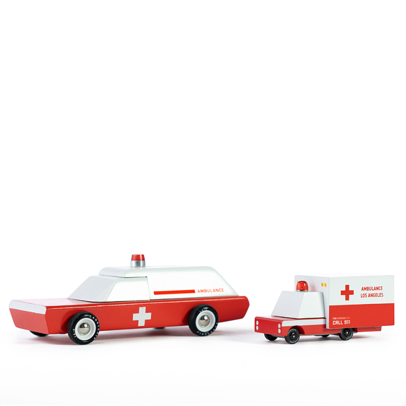 Ambulance Car (E185) 8,9X4,1X3Cm, Wooden Diecast, In Giftbox,