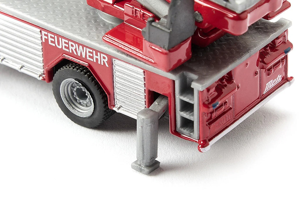 Mercedes-Benz brandweer ladderwagen 1:87