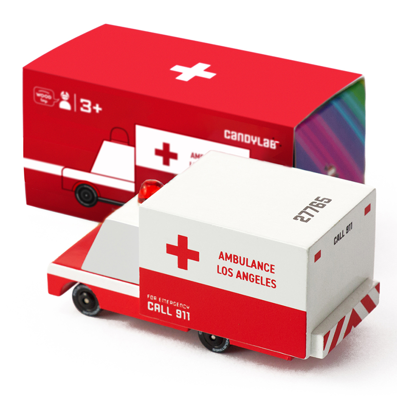 Ambulance Van (E762) 8,4X4,1X5,1Cm, Wooden Diecast, In Giftbox,