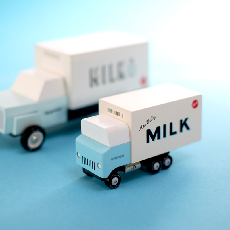 Milk Truck (T464) 13,5X4,8X7,6Cm, Wooden Diecast, In Giftbox,