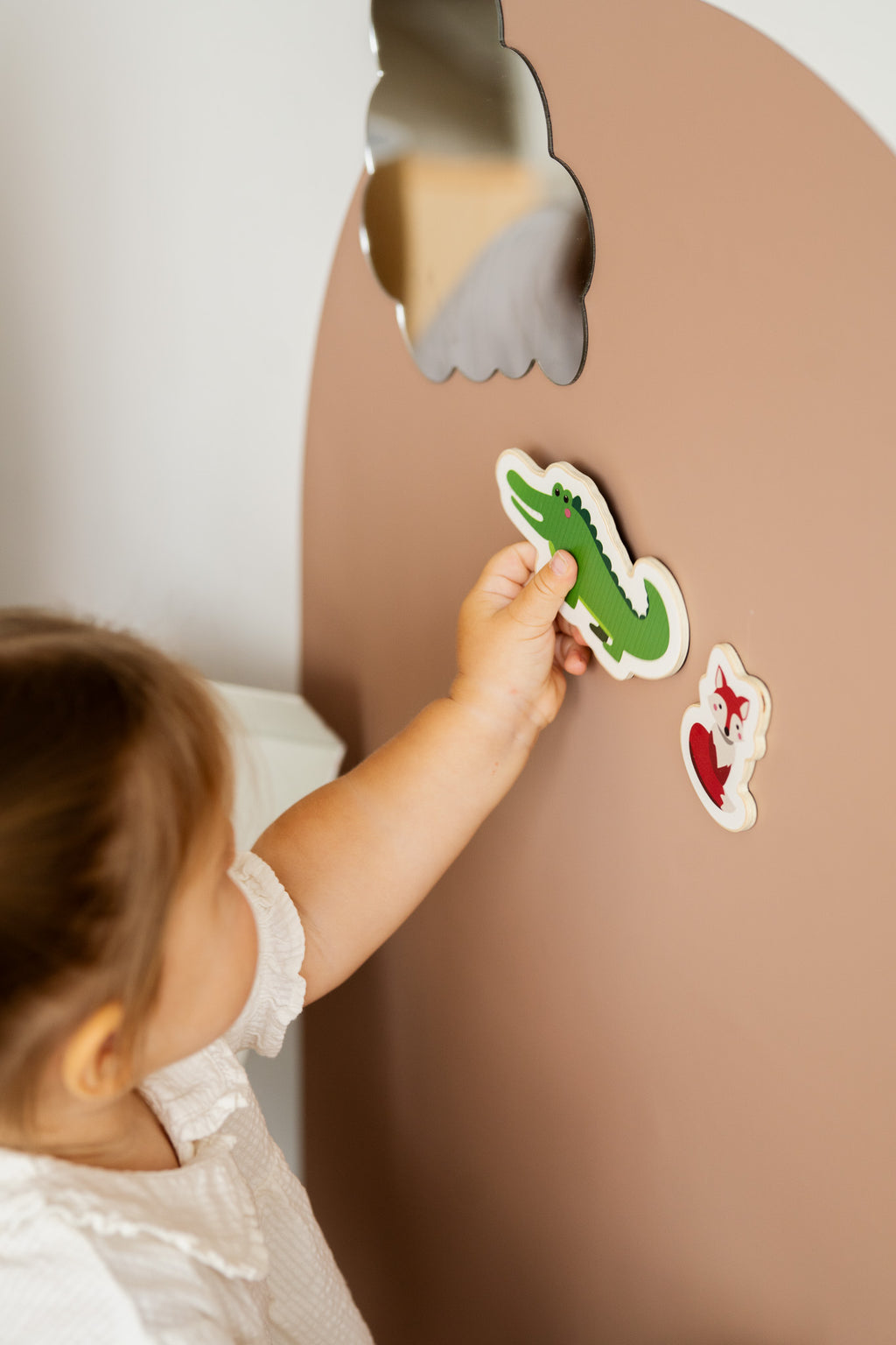 Tix&Mix magnetic wall decal Brown Sugar + 2 crayons