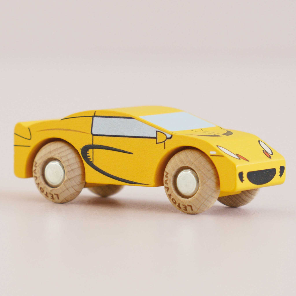 Houten auto Louis - nr. 19