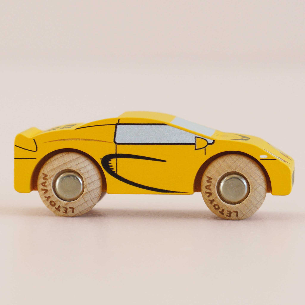 Houten auto Louis - nr. 19