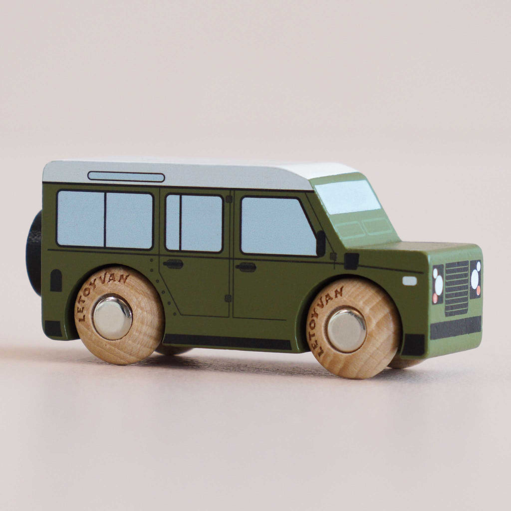 Houten auto Archie - nr. 27