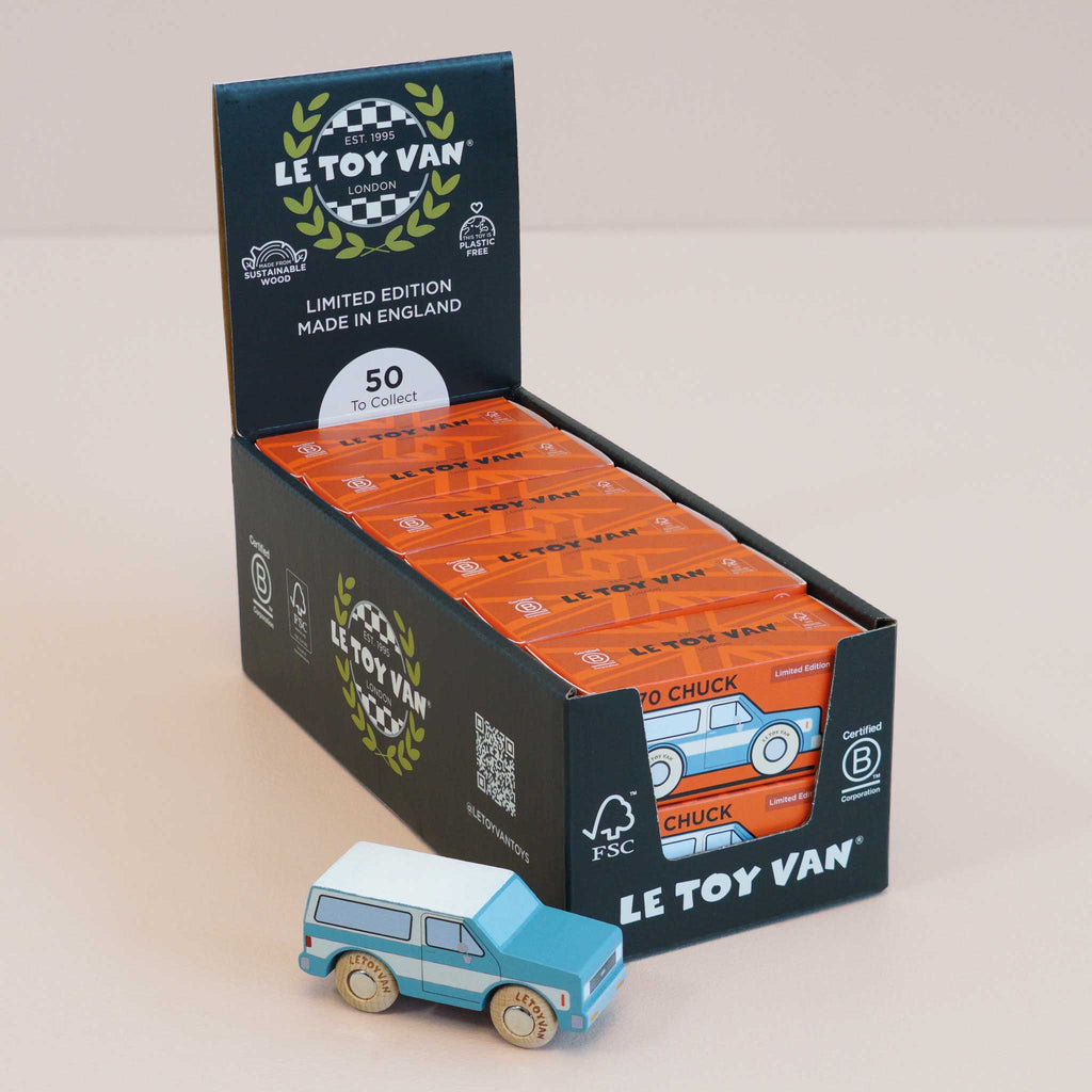 Houten auto Chuck - nr. 31