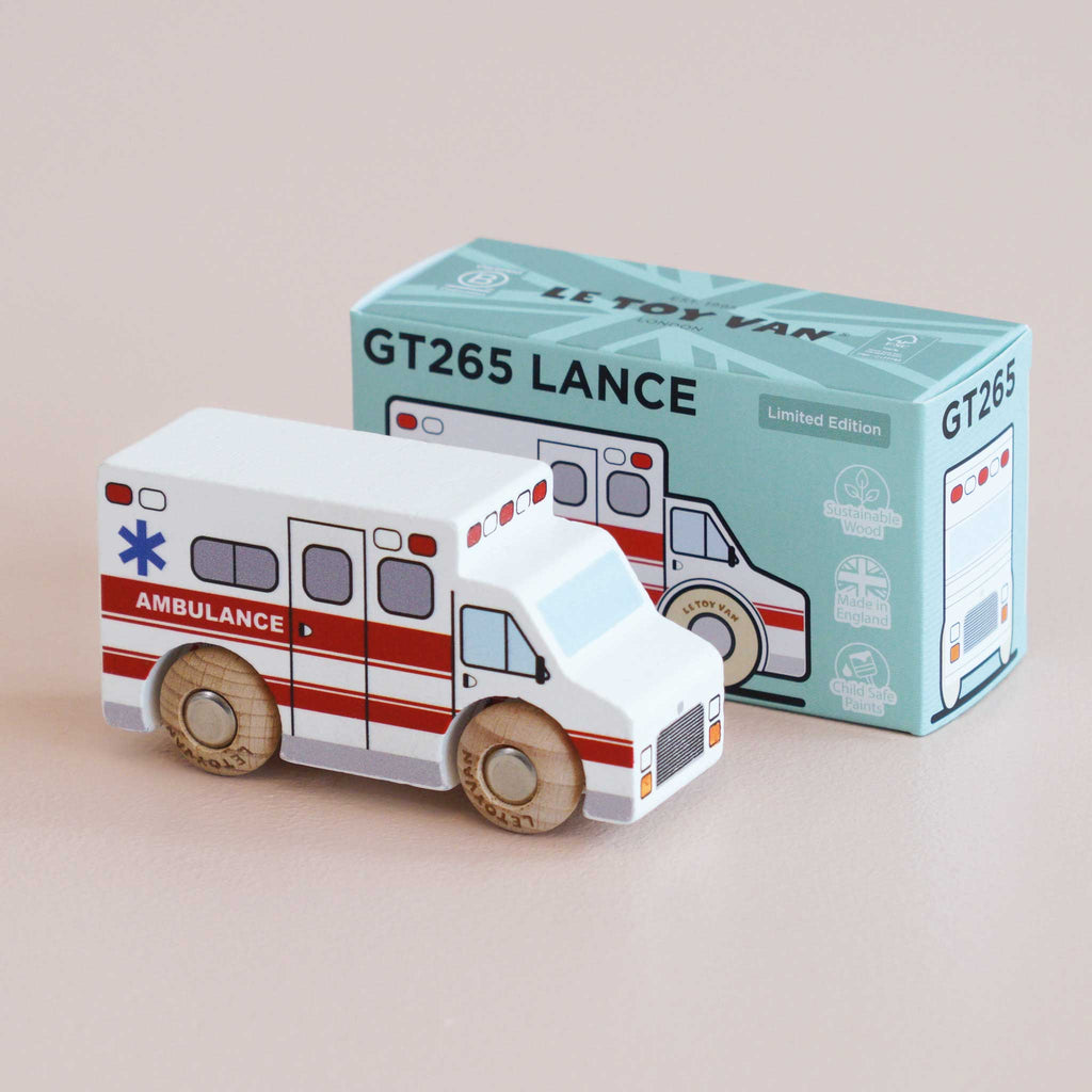 Houten auto Lance - nr. 43