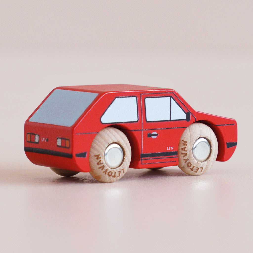 Houten mini-auto Gary - nr. 8