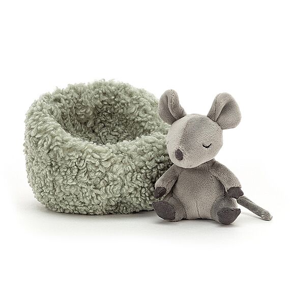 Knuffeltje Met Nestje Hibernating Mouse - 12 cm