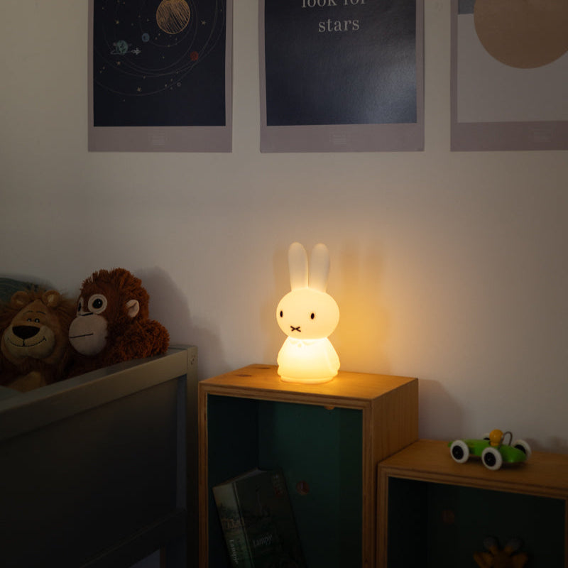 Herlaadbaar nachtlampje Miffy Shines - 22 cm