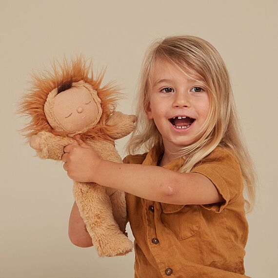 Knuffelpop Cozy Dinkums Lion Pip Caramel - 31 cm