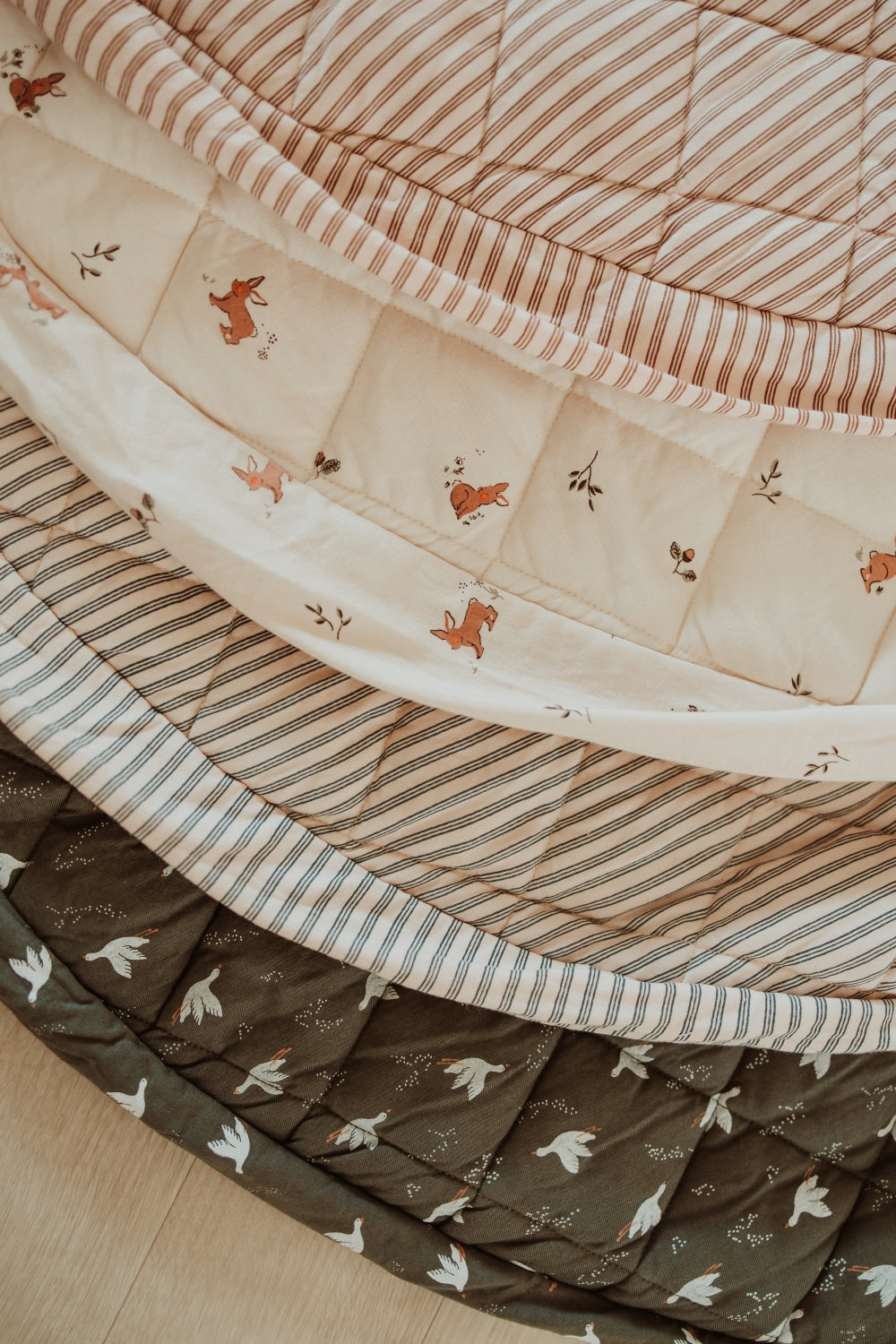 Noomad storage bag and play mat - Soft - Stripes Brown