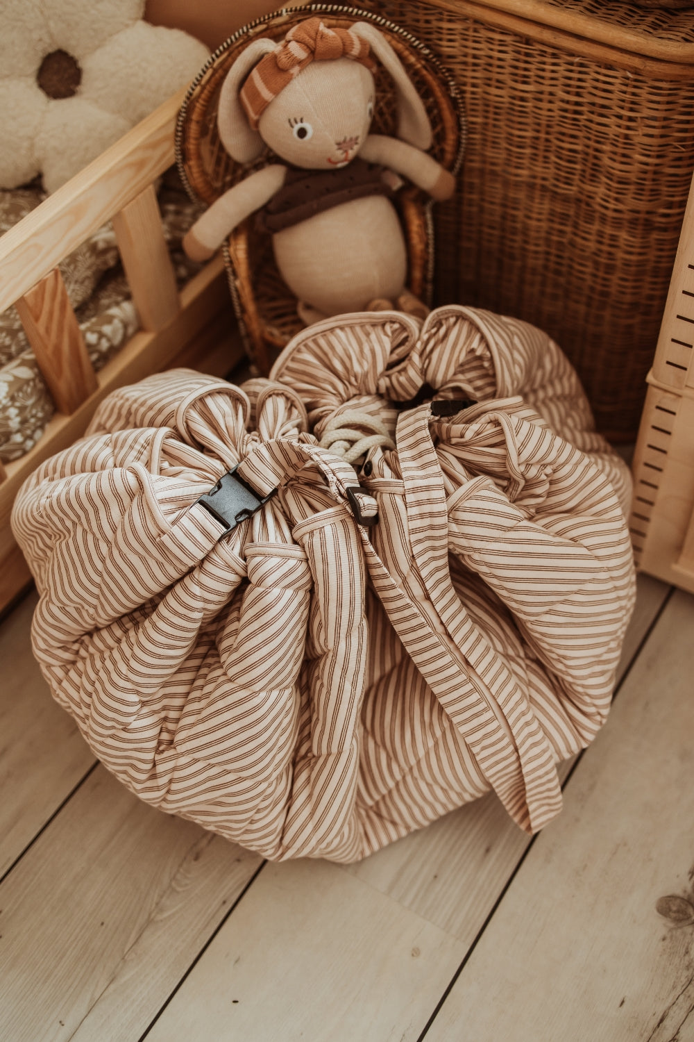 Noomad storage bag and play mat - Soft - Stripes Brown