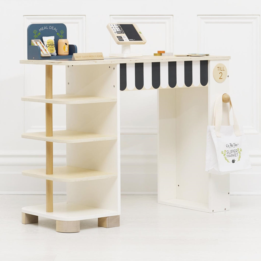 The Supermarket Checkout and its Accessories