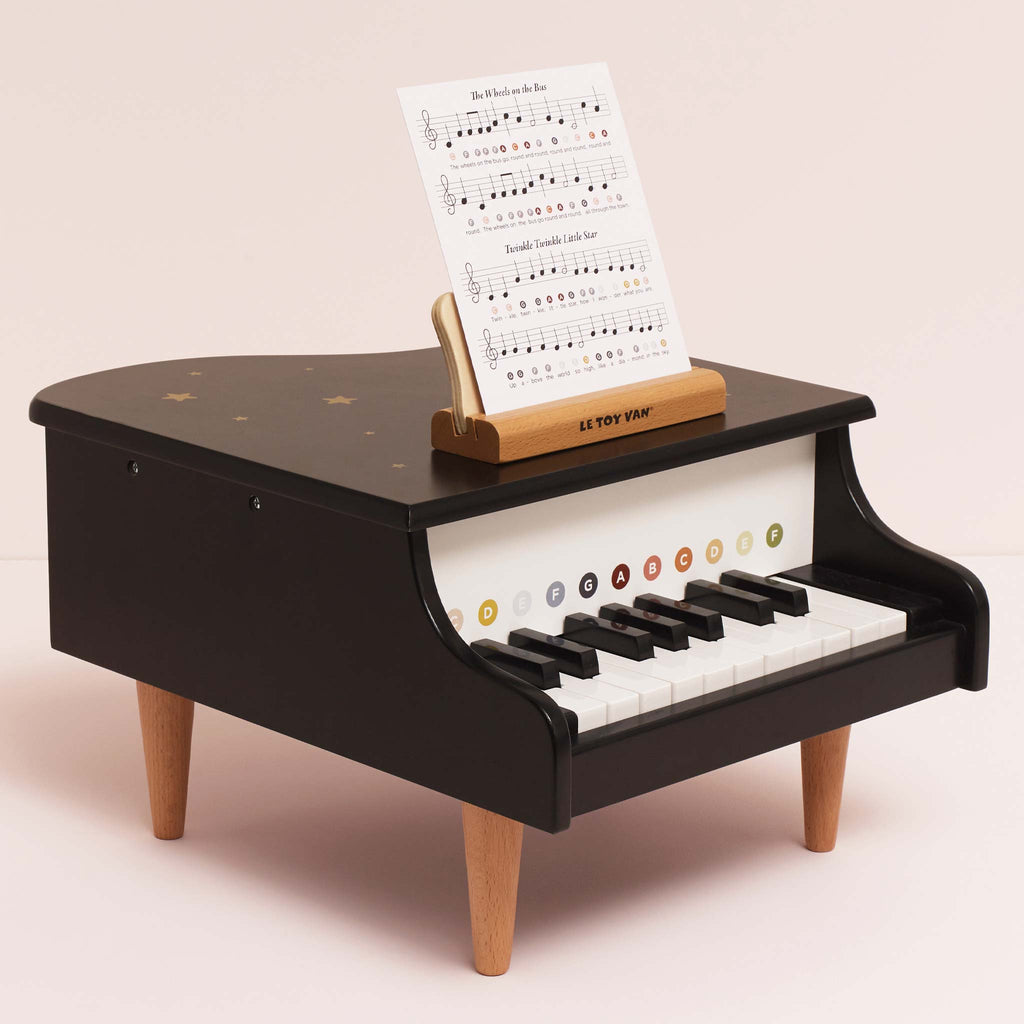 Houten vleugelpiano