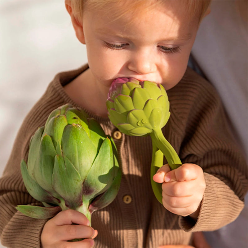 Rammelaar en bijtspeeltje - Artichoke Rattle Toy