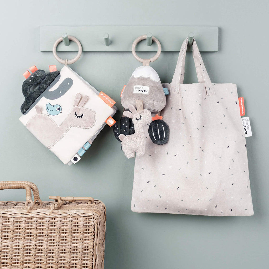 Babyboekje Activity book Lalee Sand - Babyboekjes Done by Deer - In den Olifant