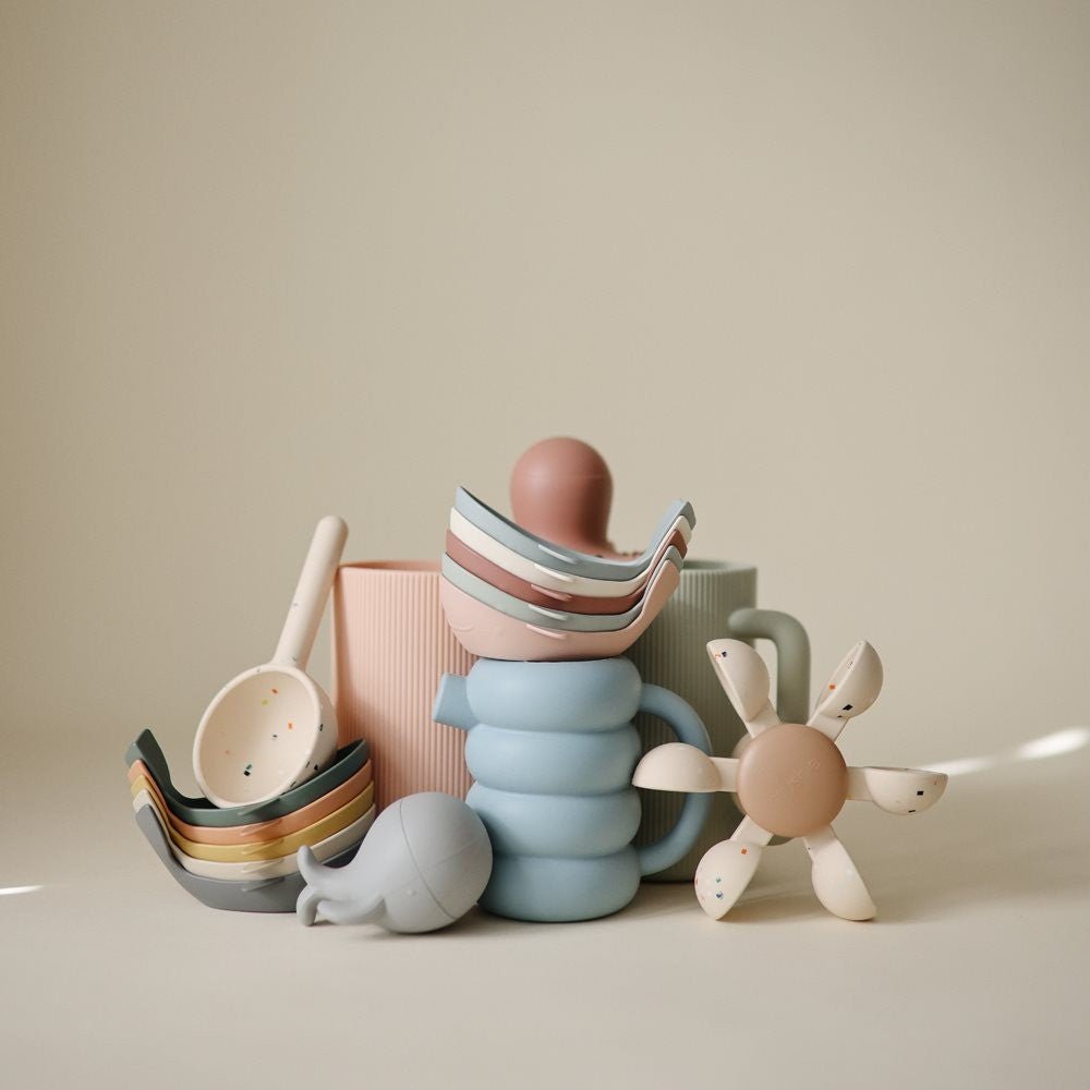 Badspeelgoed Whale Bath Stackers Retro - set van 5 - Badspeelgoed Mushie - In den Olifant