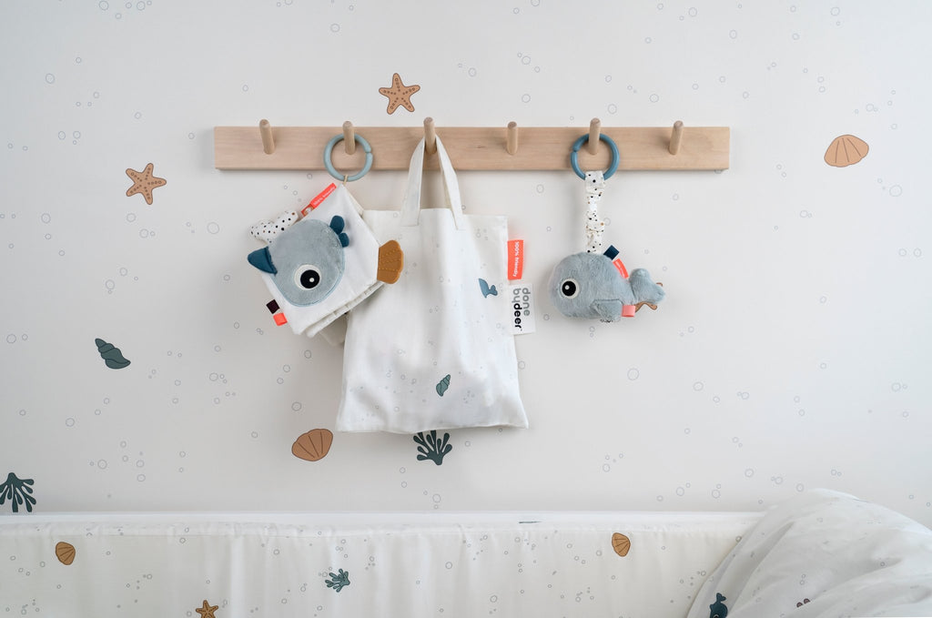 Boekje Activity book Sea friends Colour mix - Babyboekjes Done by Deer - In den Olifant