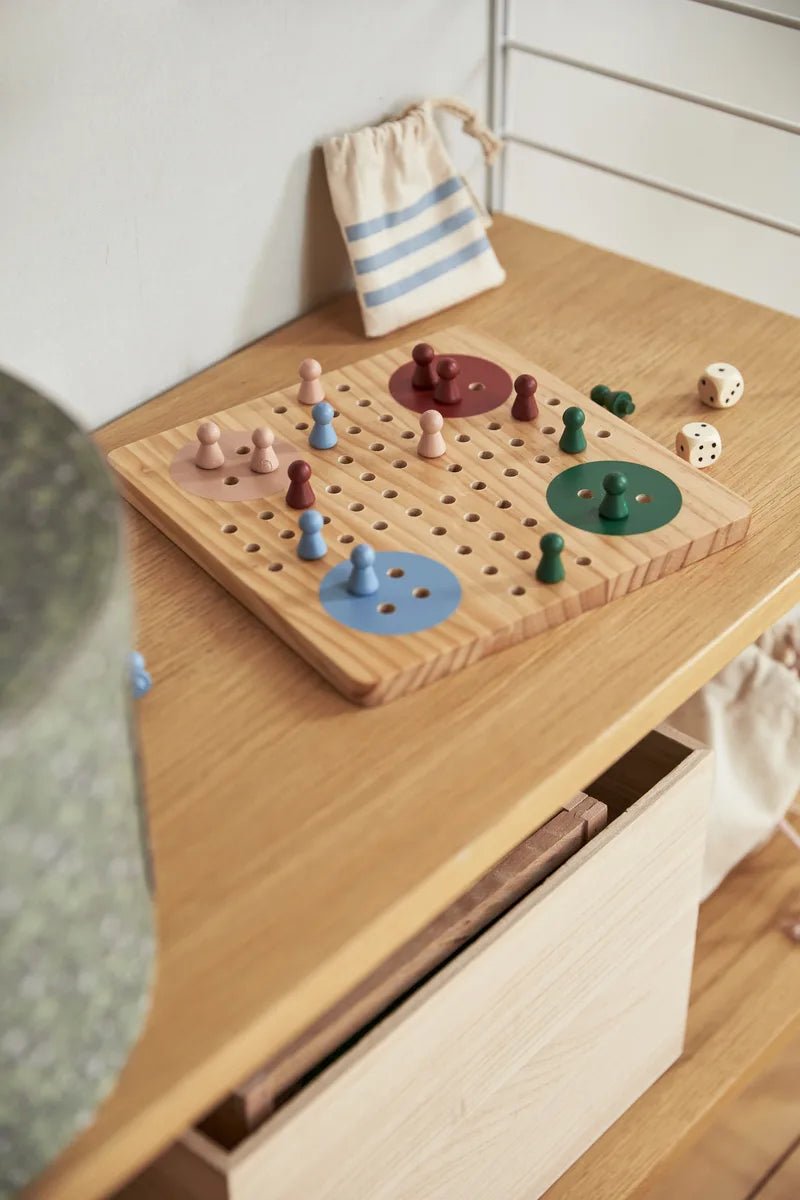 Bordspel Ludo Game Carl Larsson - Bordspellen Kid's Concept - In den Olifant