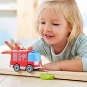 Brandweerauto Op Batterijen - Kullerbü Knikkerbaan - Auto's en voertuigen Haba - In den Olifant