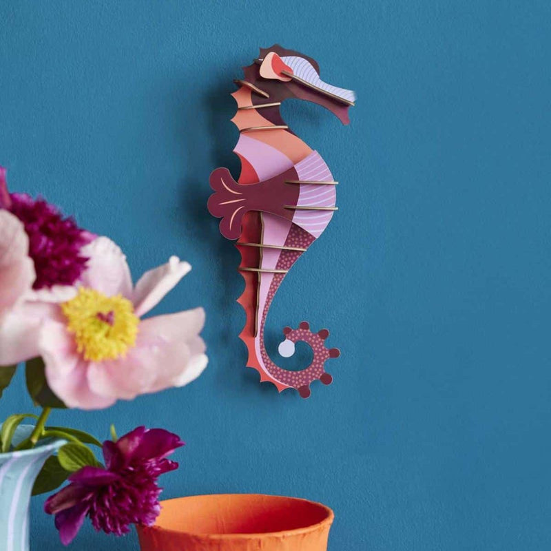 Muurdecoratie Wall Art Giant Sea Creatures - Coraline Seahorse