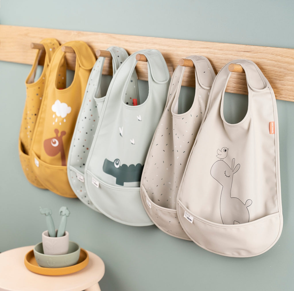 Easy - grip cutlery set Deer friends Green - Bestek en rietjes Done by Deer - In den Olifant