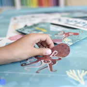 Educatieve Xxl Poster + 59 Stickers Oceans | 6 - 12 Jaar - Stickers en stickersets Poppik - In den Olifant