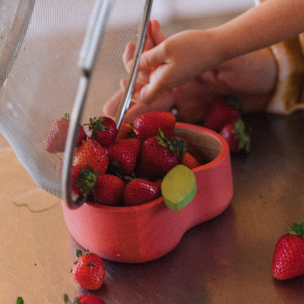 Eetset Pepa the Apple Bowl & Spoon Set - Aan tafel Oli&Carol - In den Olifant