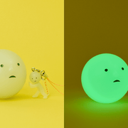 Glow in the dark hangertje Smiski strap serie 2 - Sleutelhangers Smiski - In den Olifant