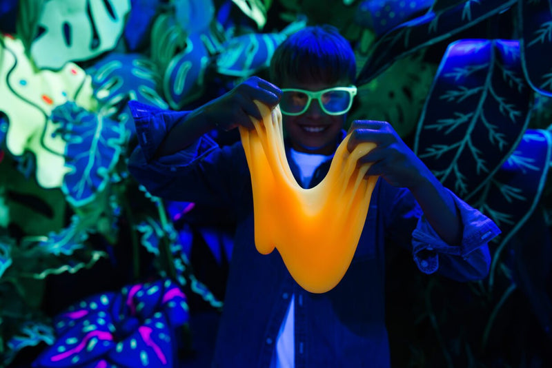 Glow in the dark slijm Jiggly Fluo Glow oranje - 430 g - Sensorisch speelgoed Tuban - In den Olifant