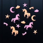 Glow in the dark stick - on shapes Unicorns - set van 24 - Muurdecoratie REX London - In den Olifant