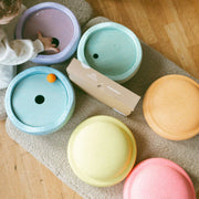 Grimms x Stapelstein® Set + Rolling Discs Cool Pastel - Open ended speelgoed Stapelstein - In den Olifant