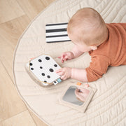 Hangspeeltje Baby contrast card holder Deer friends Sand - Activiteitenspeelgoed Done by Deer - In den Olifant