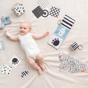 Hangspeeltje Baby contrast card holder Deer friends Sand - Activiteitenspeelgoed Done by Deer - In den Olifant