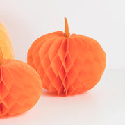 Honeycomb pumpkins - set van 10 - Tafelversiering Meri Meri - In den Olifant