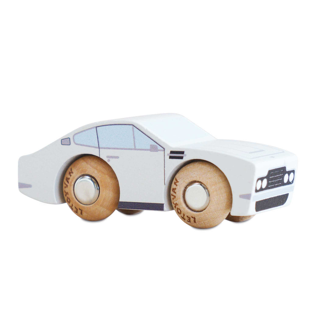 Houten auto Aaron - nr. 6 - Auto's en voertuigen Le Toy Van - In den Olifant