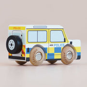 Houten auto Bobby - nr. 40 - Auto's en voertuigen Le Toy Van - In den Olifant