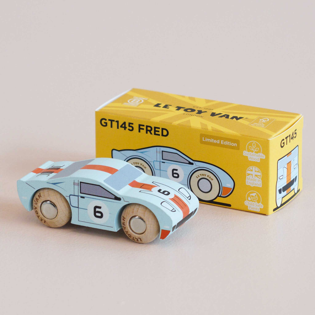 Houten auto Fred - nr. 26 - Auto's en voertuigen Le Toy Van - In den Olifant