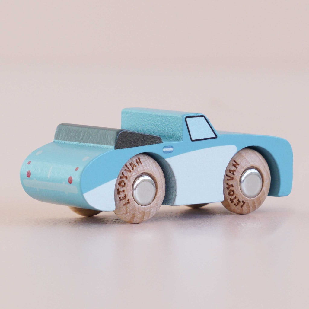Houten auto Justin - nr. 1 - Auto's en voertuigen Le Toy Van - In den Olifant