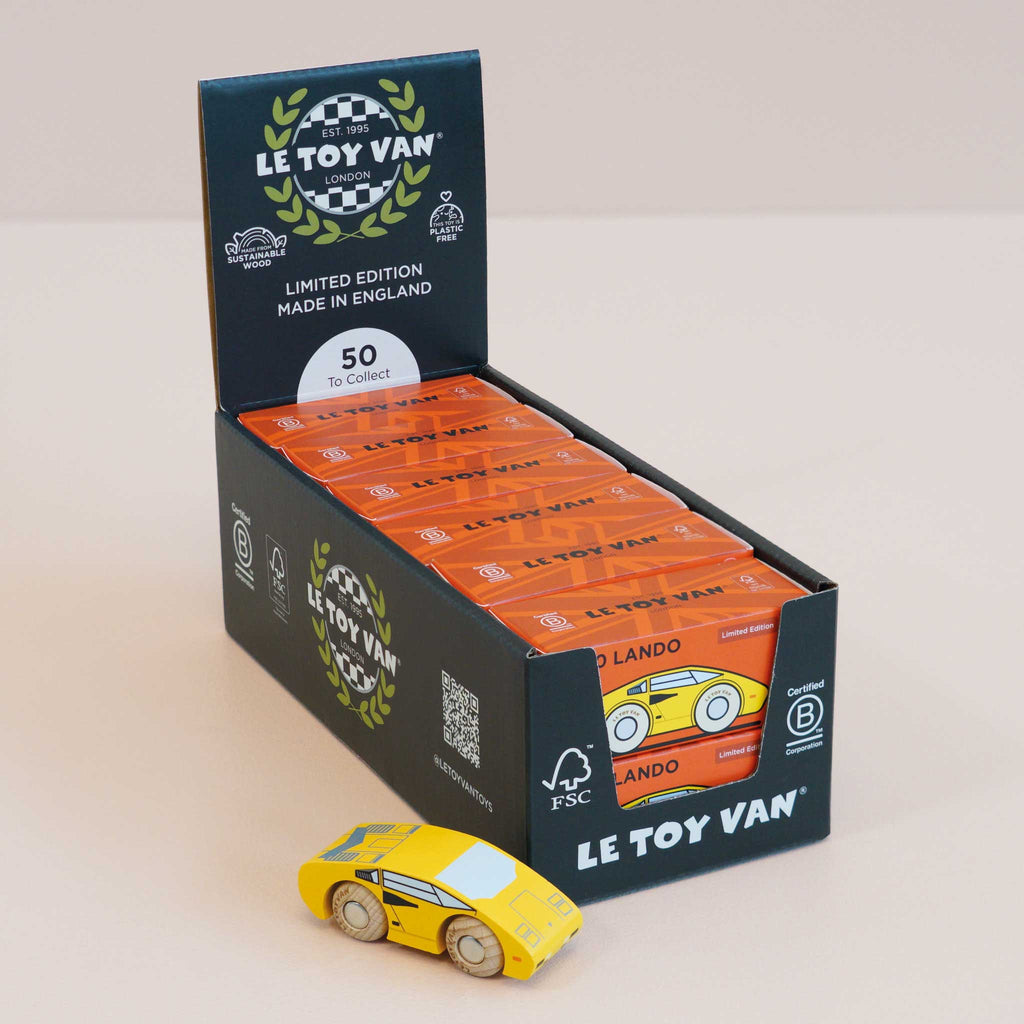 Houten auto Lando - nr. 14 - Auto's en voertuigen Le Toy Van - In den Olifant