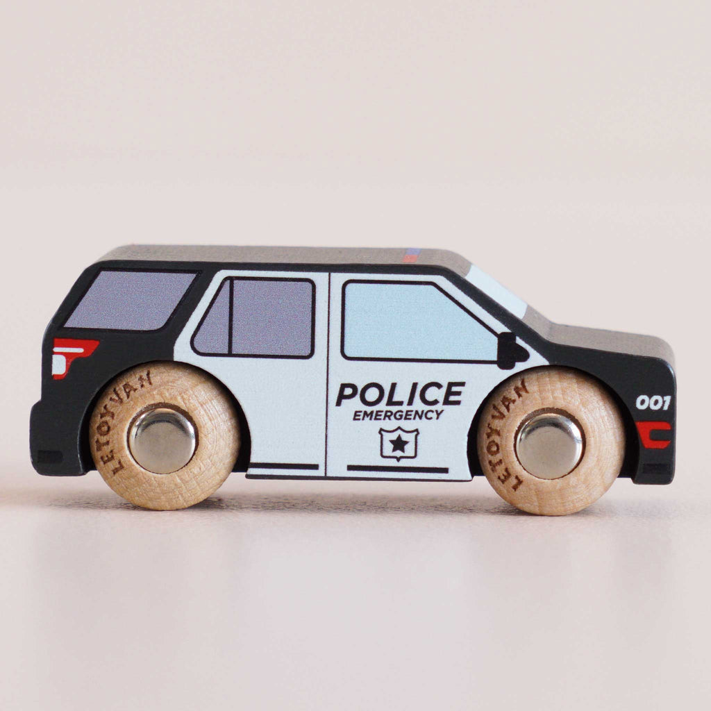 Houten auto Liberty - nr. 42 - Auto's en voertuigen Le Toy Van - In den Olifant