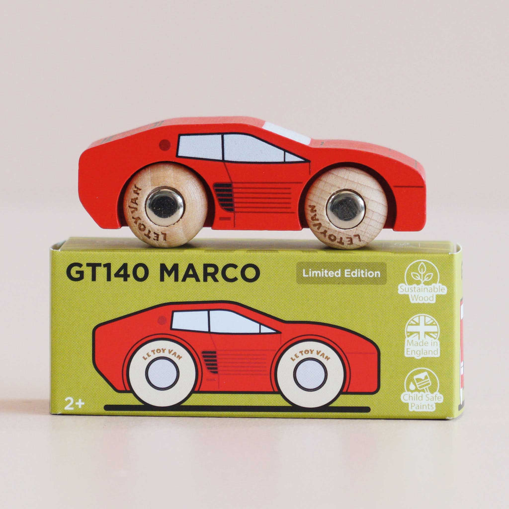 Houten auto Marco - nr. 25 - Auto's en voertuigen Le Toy Van - In den Olifant