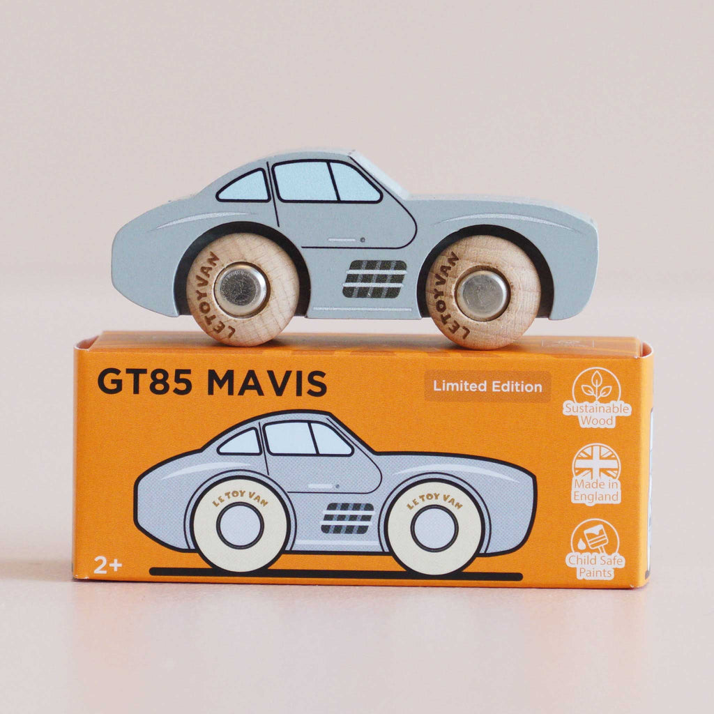 Houten auto Mavis - nr. 15 - Auto's en voertuigen Le Toy Van - In den Olifant