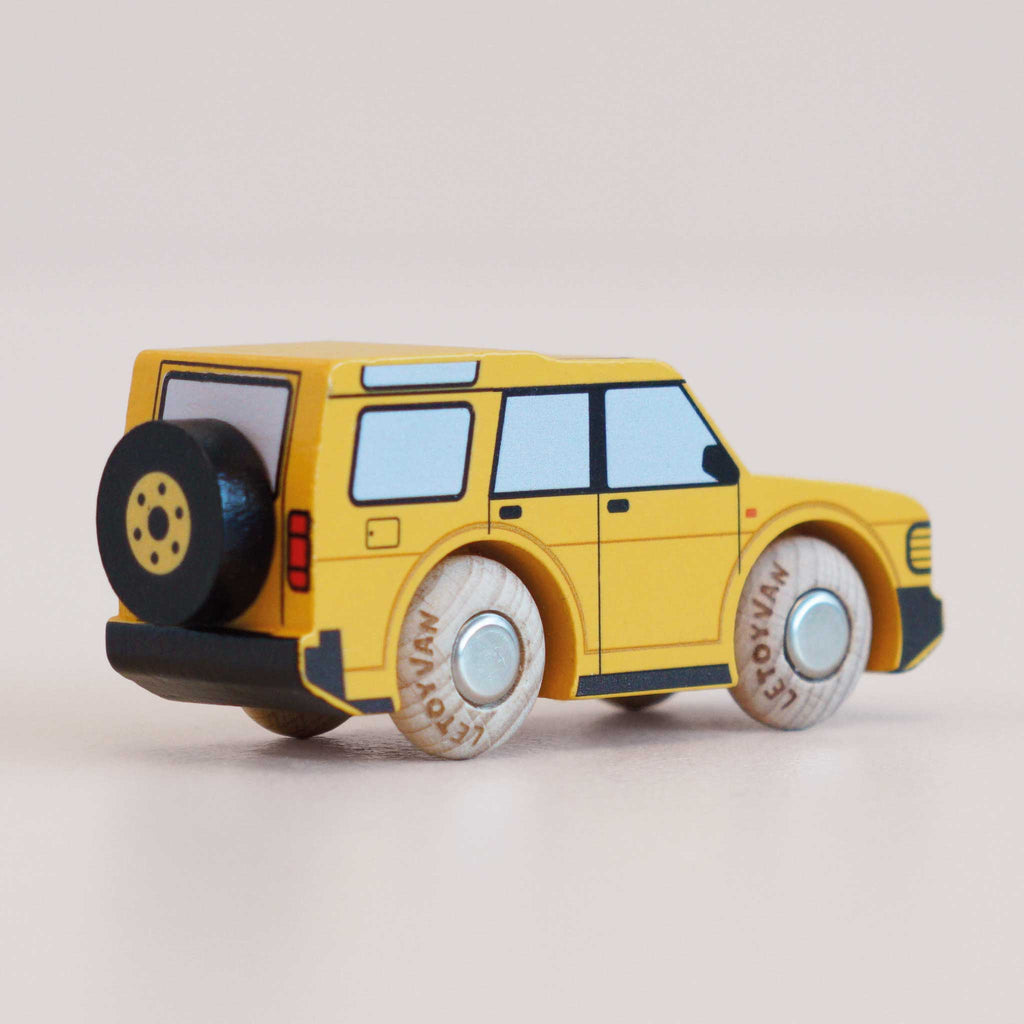 Houten auto Riley - nr. 35 - Auto's en voertuigen Le Toy Van - In den Olifant