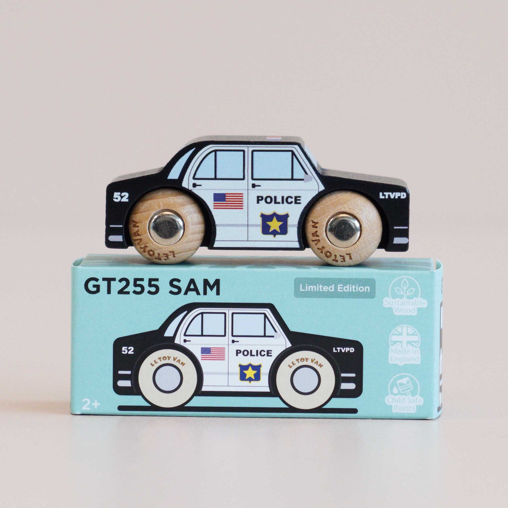 Houten auto Sam - nr. 41 - Auto's en voertuigen Le Toy Van - In den Olifant
