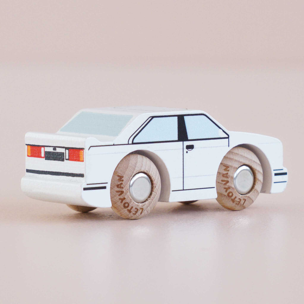 Houten auto William - nr. 21 - Auto's en voertuigen Le Toy Van - In den Olifant