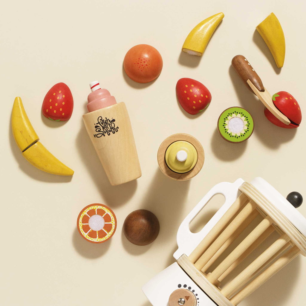 Houten blender - Fruit & Smoothie - Speelkeuken en winkeltje Le Toy Van - In den Olifant