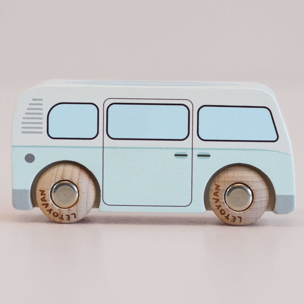 Houten busje Daisy - nr. 29 - Auto's en voertuigen Le Toy Van - In den Olifant