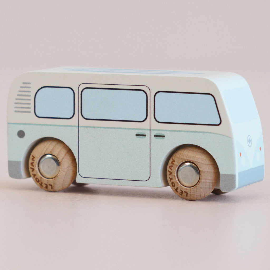Houten busje Daisy - nr. 29 - Auto's en voertuigen Le Toy Van - In den Olifant