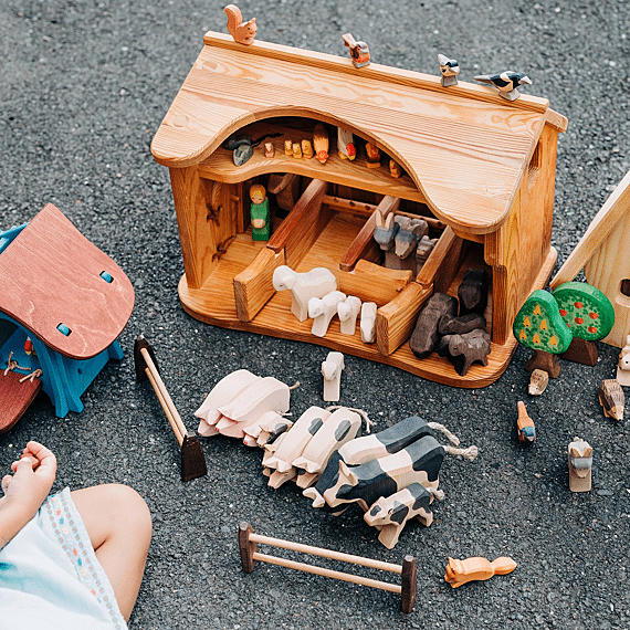 Houten Dier - Koe Zwart Wit Staand - Speelfiguren Ostheimer - In den Olifant